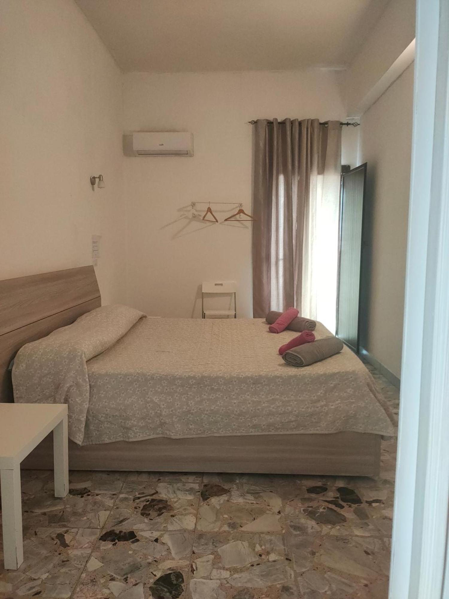 Catania Airport Room Bagno Privato In Camera Quarto foto